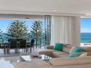 The Garland Unit 702 Beachfront Apartment in Rainbow Bay Coolangatta